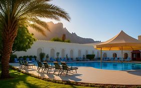 Falaj Daris Hotel
